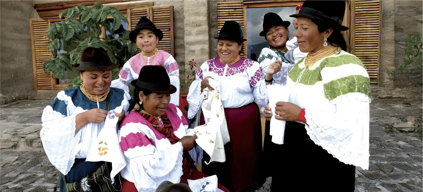 A group of women, members of the Magdalena Karanki community.
