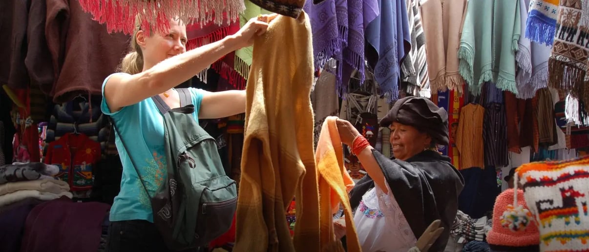 Mindo Cloud Forest & Middle of the World complex: Otavalo´s market