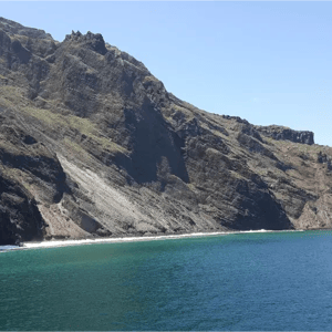 West Expedition (B) Coral Yachts: Punta Vicente Roca