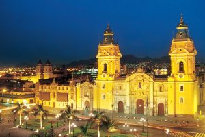 Tours to visit the Cathedral in the center of Lima Peru
